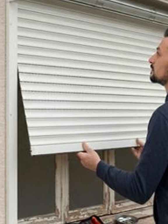 Réparation de mécanisme de volet roulant à Stains (93240)